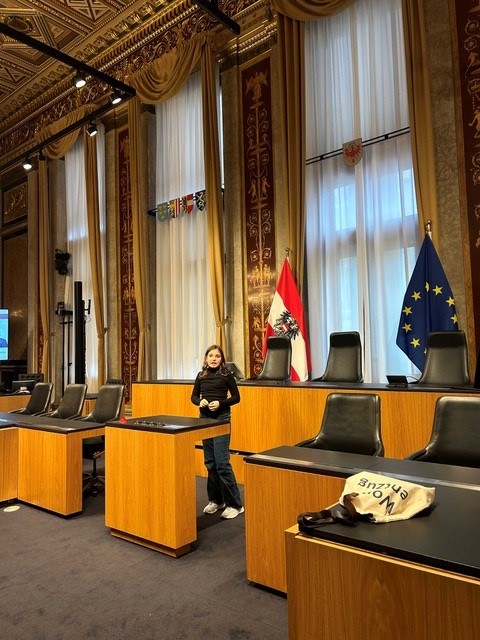 Parlament5